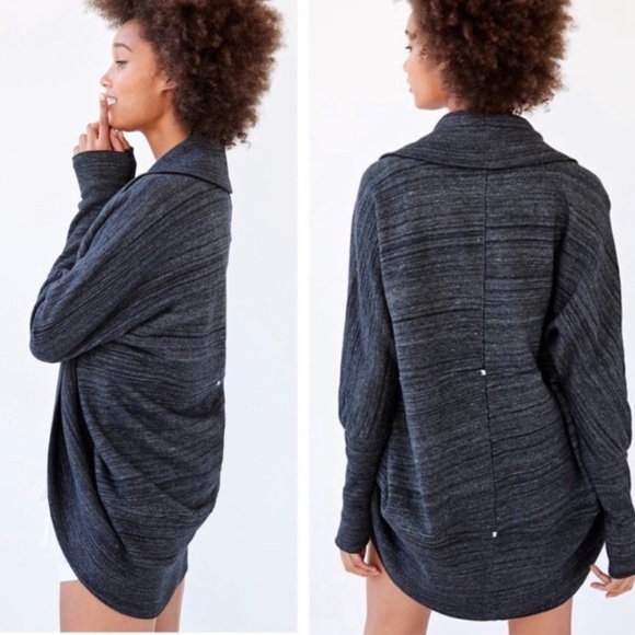 Aritzia Wilfred Diderot Cocoon Open Front Cardigan Grey - Picture 13 of 14